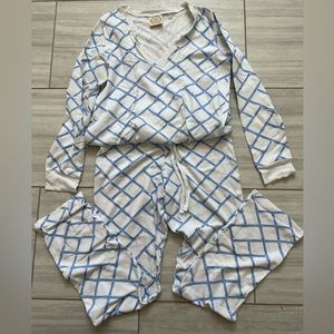 The Beaufort Bonnet company Ladies Pajamas size M